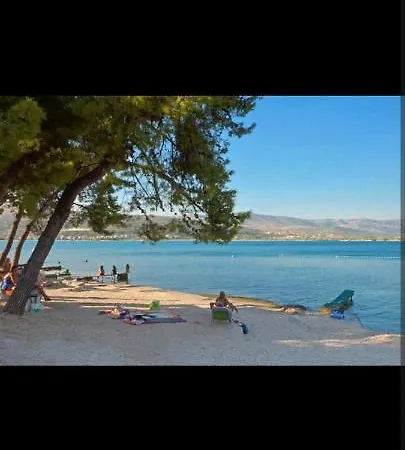 Paradise شقة تروغير