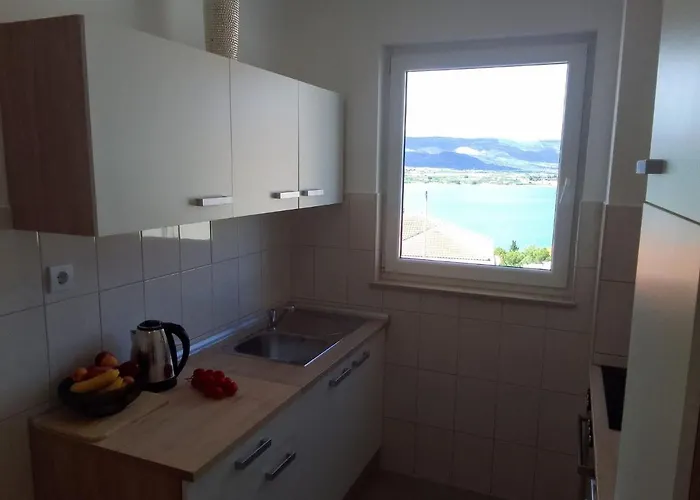 Paradise Apartment *